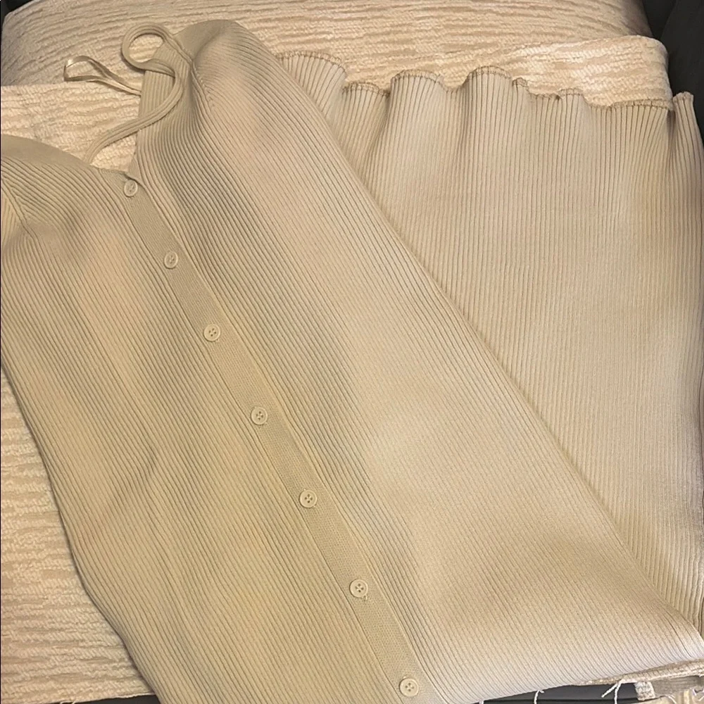 Cream Ribbed Button-Up Tank Top - Picture 4 of 4